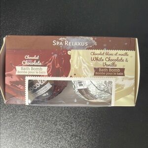 New!! Luxurious Brown and White Bath Soak Set